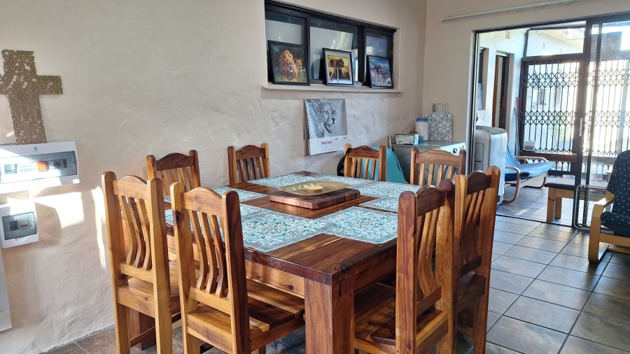 4 Bedroom Property for Sale in Denneoord Western Cape